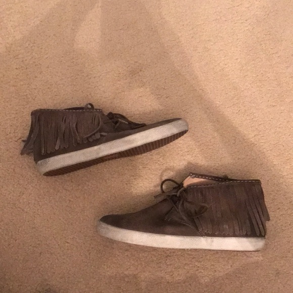 Fringe Frye Sneakers - Picture 4 of 4